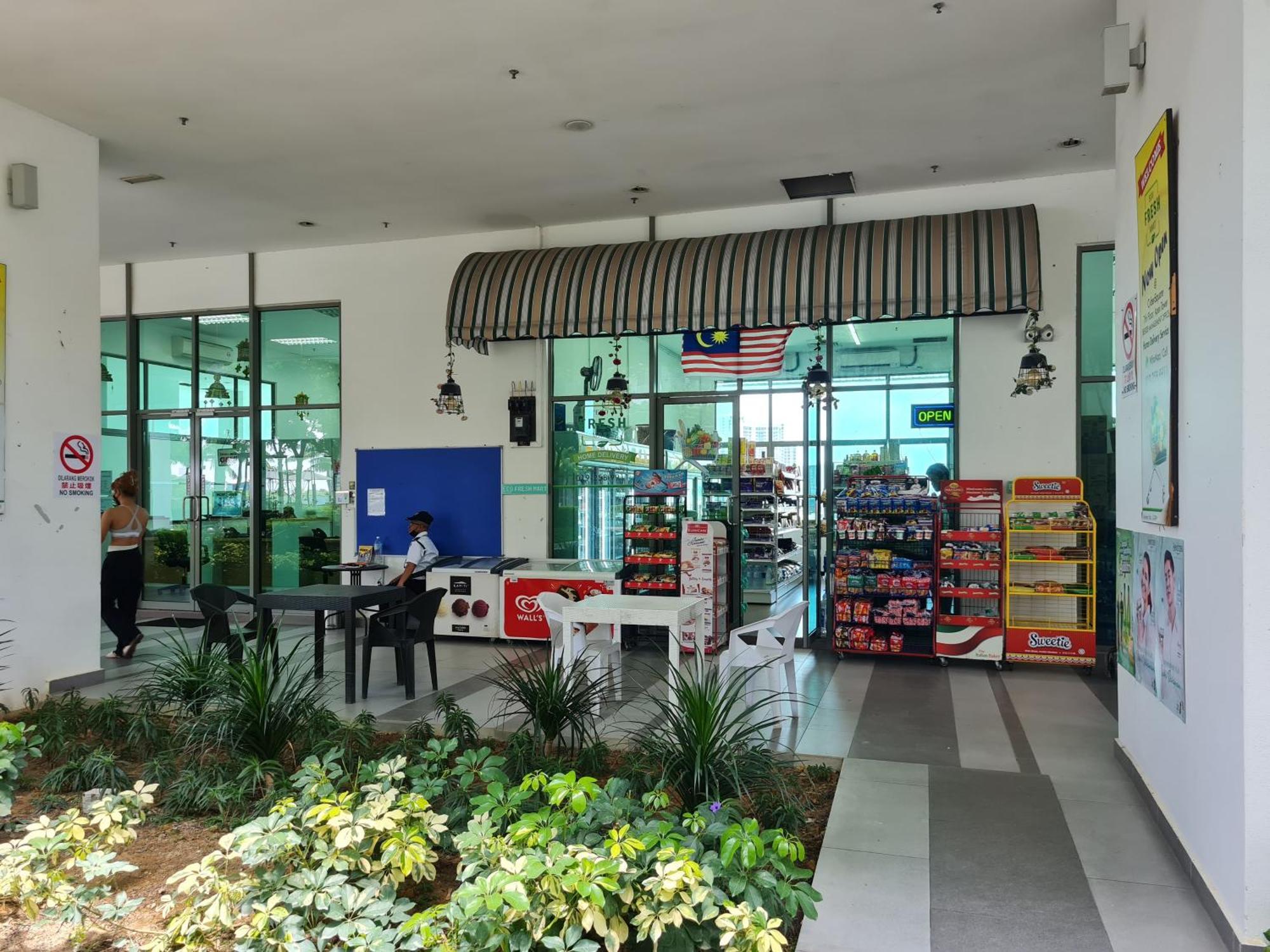 Retreat At Cybersquare Leilighet Cyberjaya Eksteriør bilde